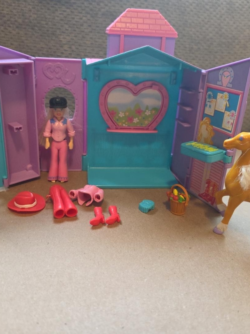Vintage 2003 Polly Pocket Ride-in-Style Ranch set with Polly and horse Blondie